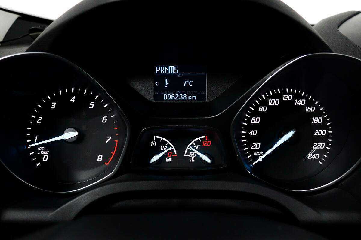 Купить Ford Kuga, 2015, 96 231 км.. Фото: #9