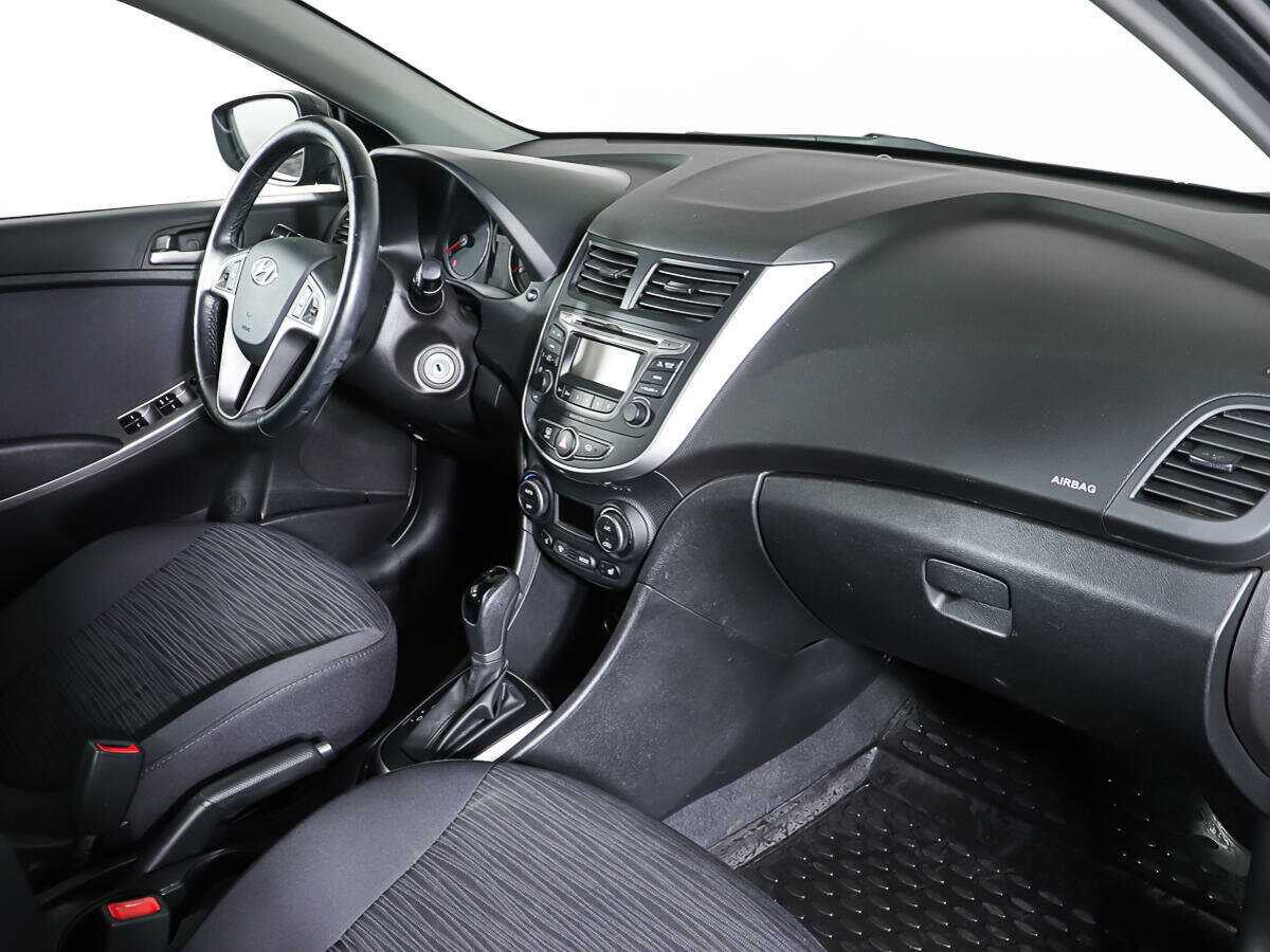 Купить Hyundai Solaris, 2016, 39 014 км.. Фото: #8