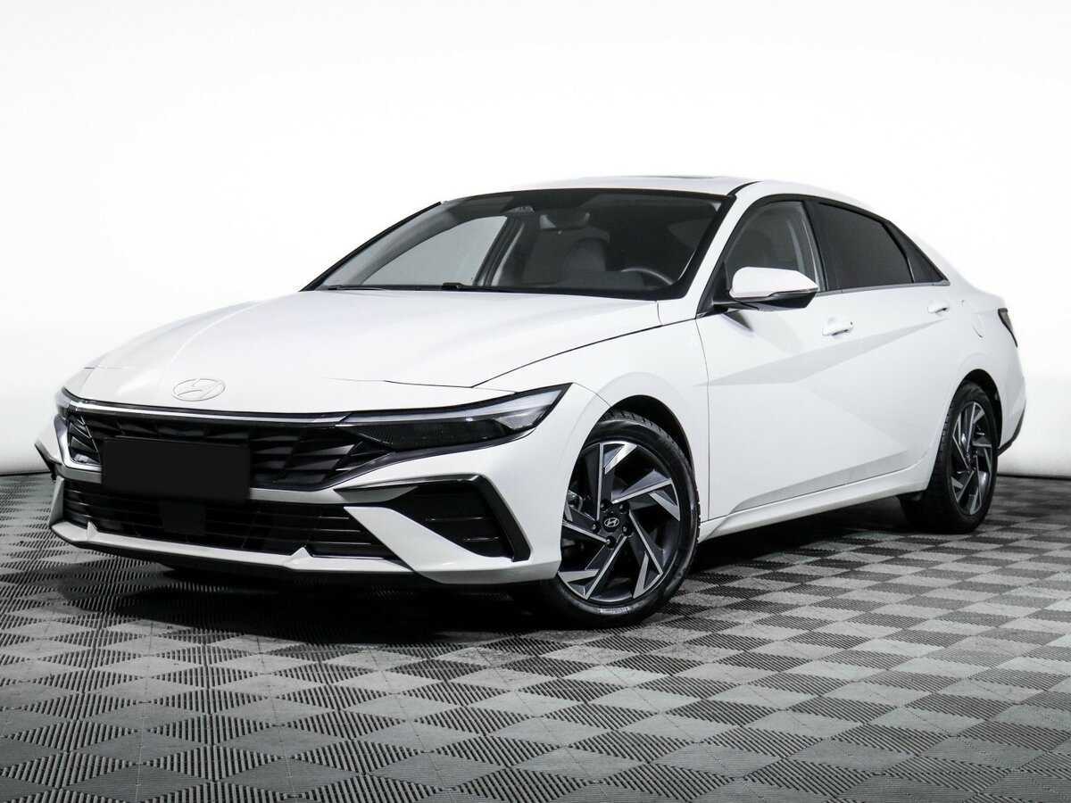 Купить Hyundai Elantra, 2023, 15 220 км.. Посмотреть фото