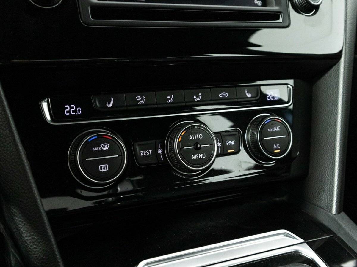 Купить Volkswagen Passat, 2017, 283 948 км.. Фото: #19