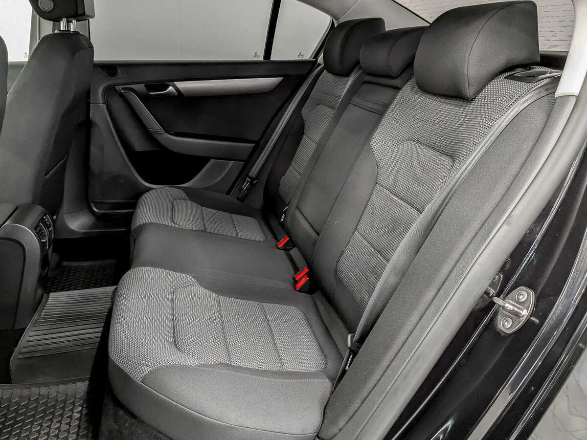 Купить Volkswagen Passat, 2012, 160 788 км.. Фото: #11