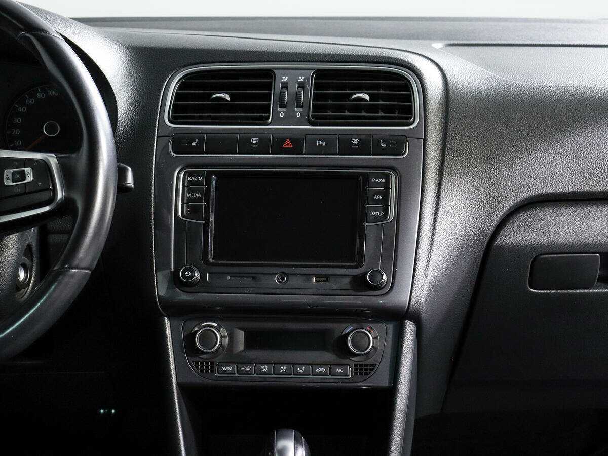 Купить Volkswagen Polo, 2018, 78 199 км.. Фото: #12