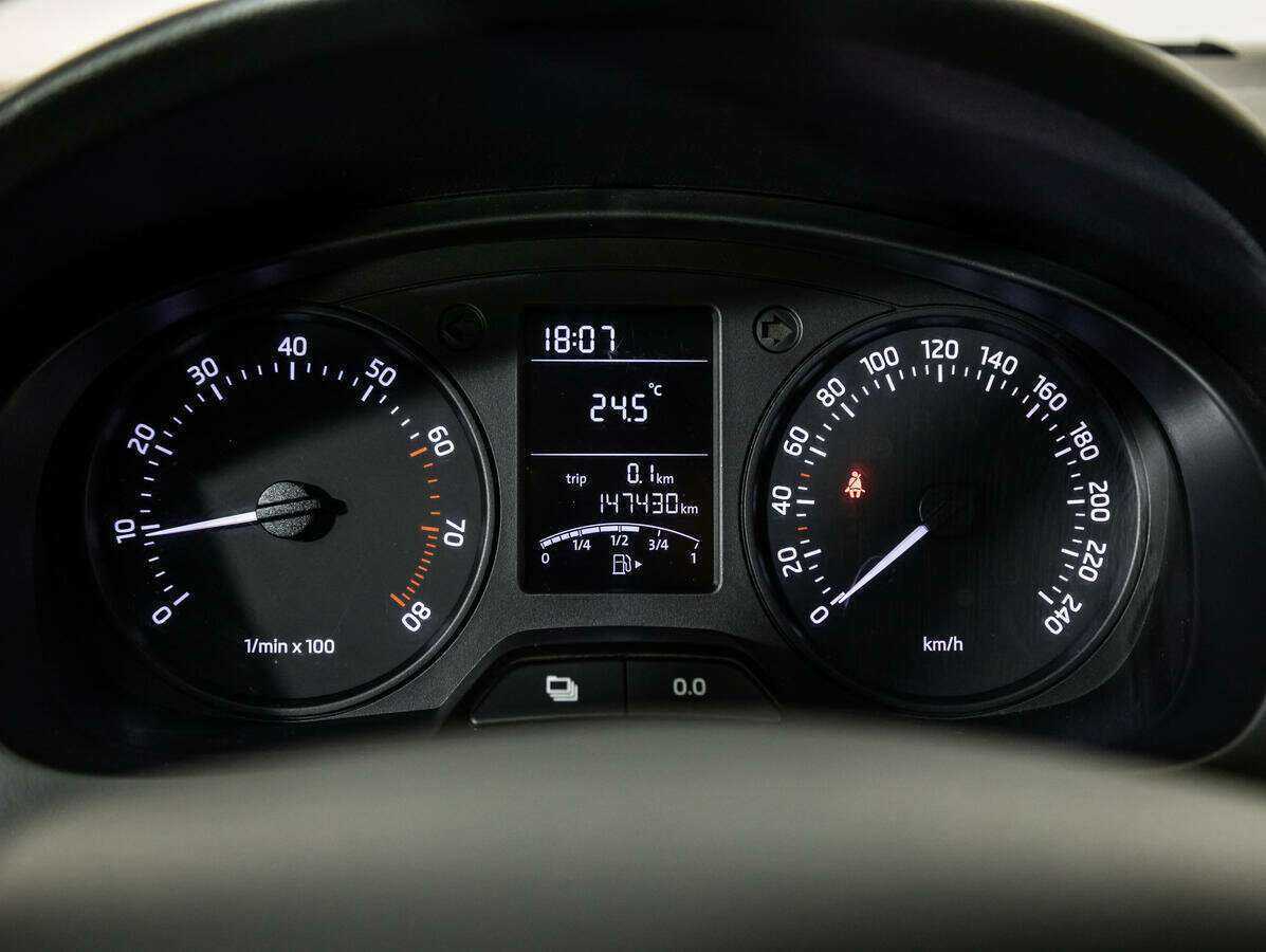 Купить Skoda Rapid, 2015, 147 420 км.. Фото: #10