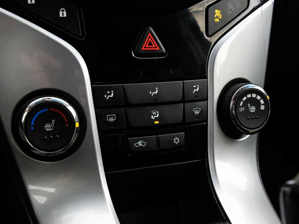 Купить Chevrolet Cruze, 2013, 179 065 км.. Фото: #8