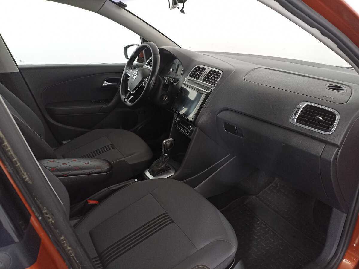 Купить Volkswagen Polo, 2017, 325 551 км.. Фото: #9