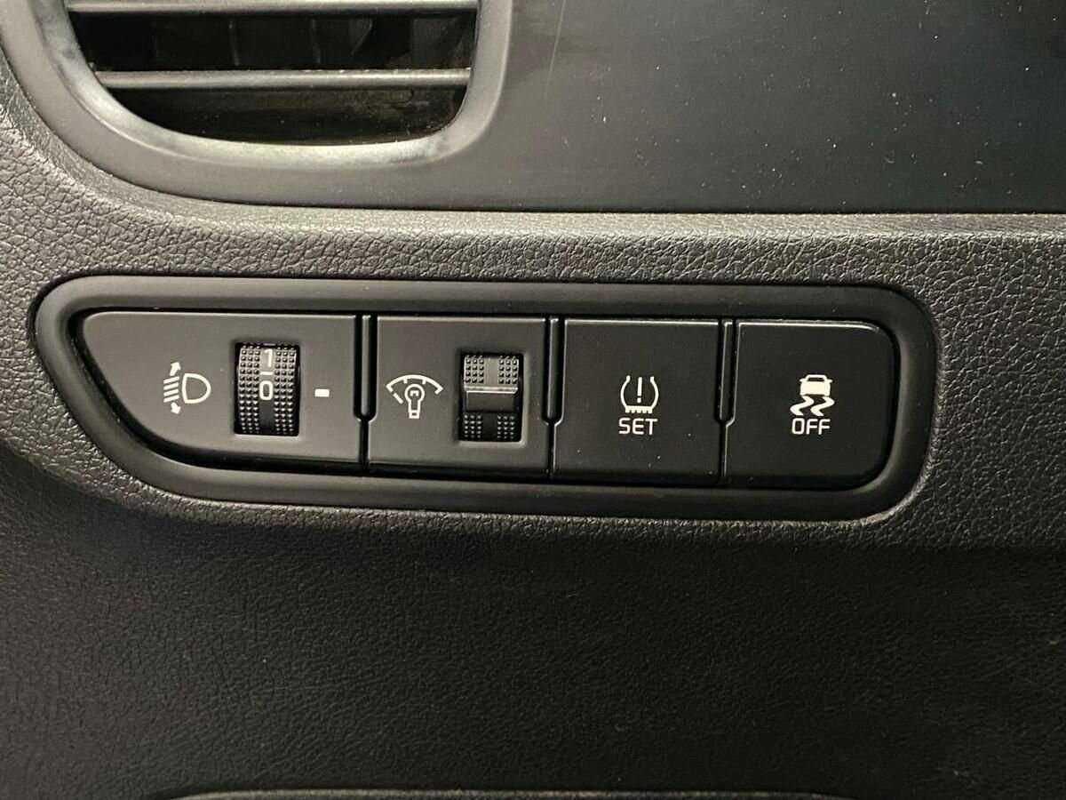 Купить Kia Rio, 2017, 245 346 км.. Фото: #15