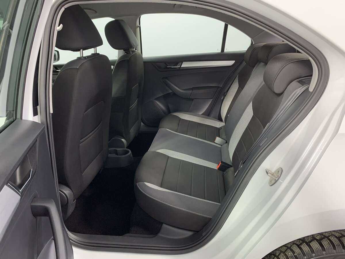 Купить Skoda Rapid, 2019, 60 219 км.. Фото: #9