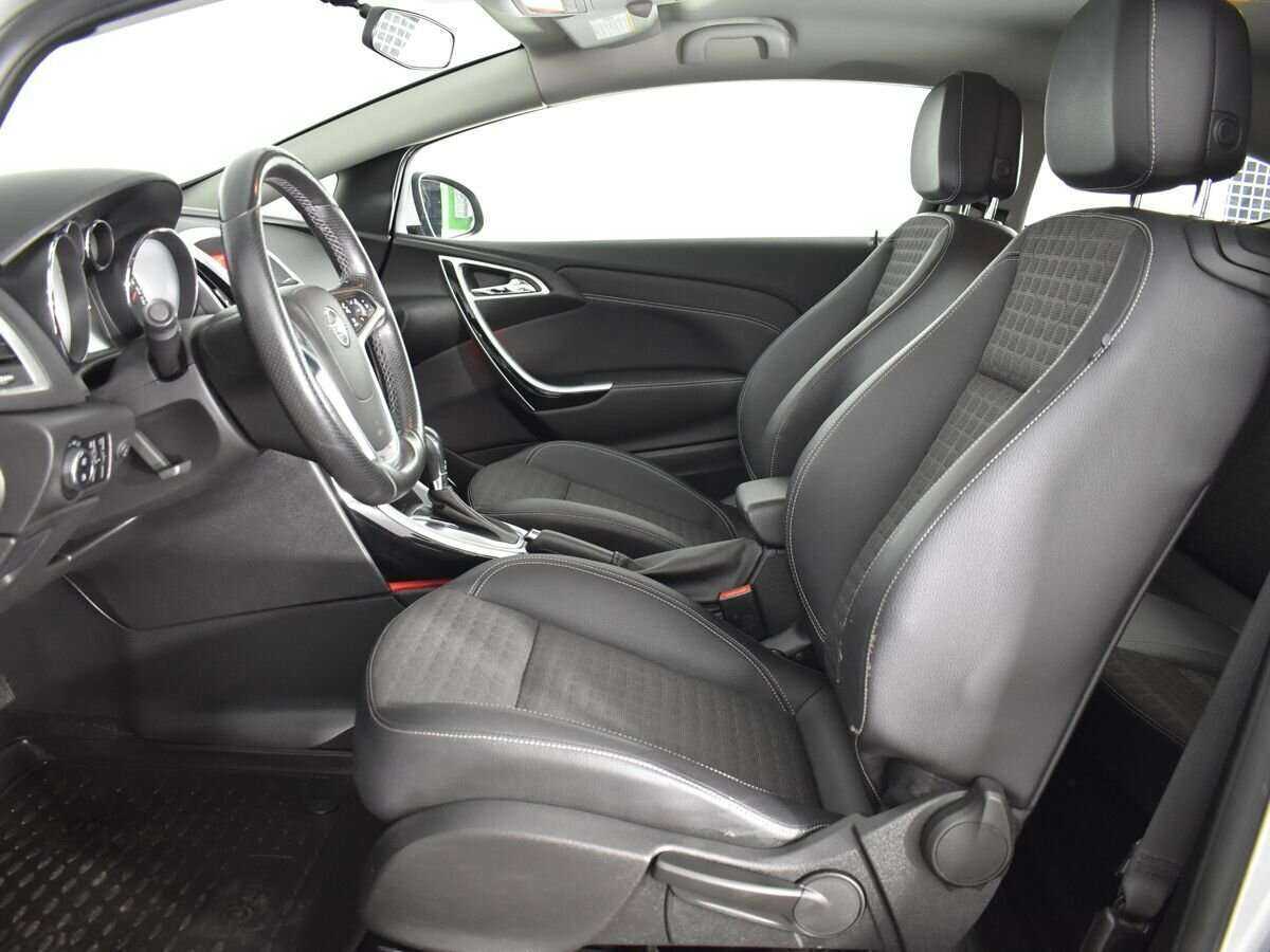 Купить Opel Astra, 2013, 98 768 км.. Фото: #7