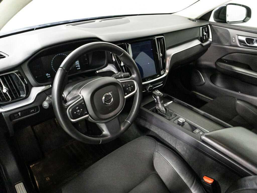 Купить Volvo V60, 2018, 170 606 км.. Фото: #10