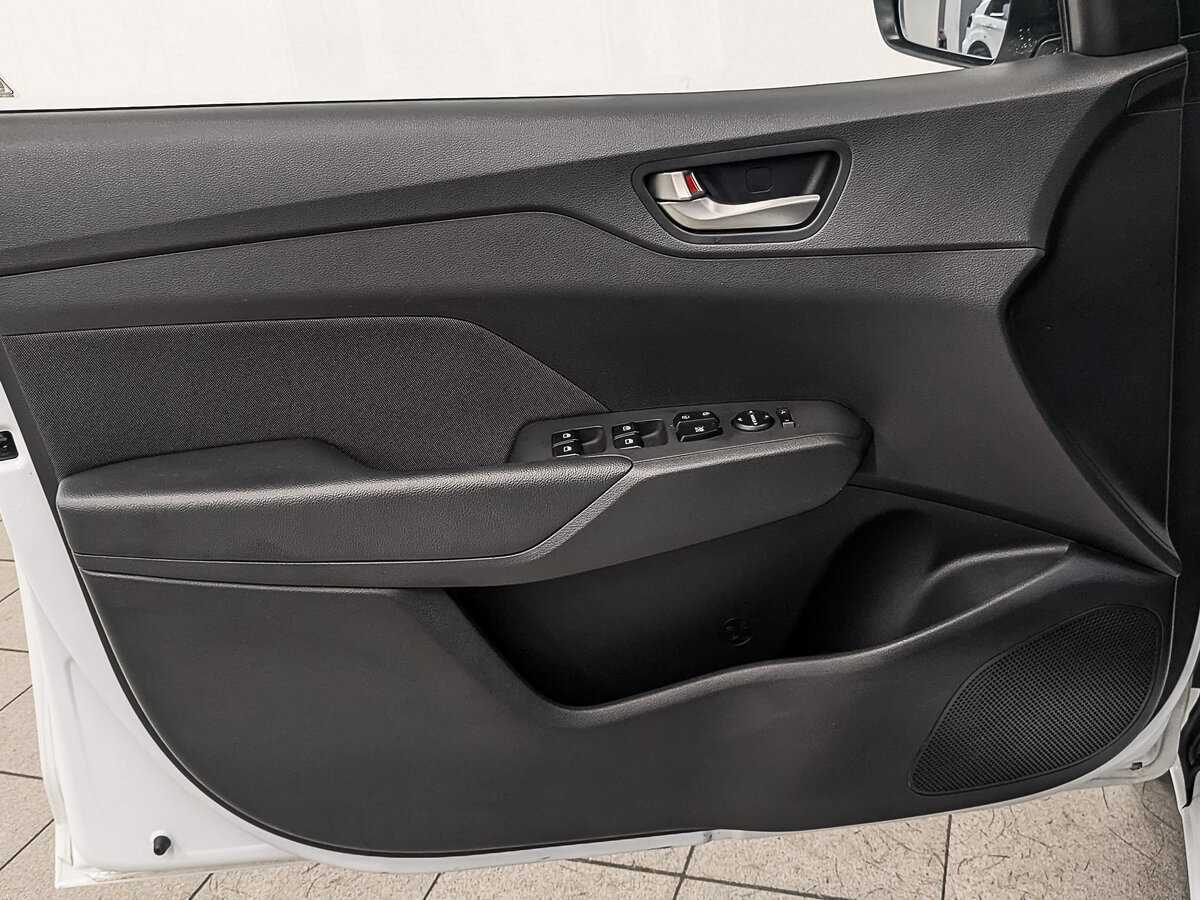 Купить Hyundai Solaris, 2017, 88 966 км.. Фото: #18