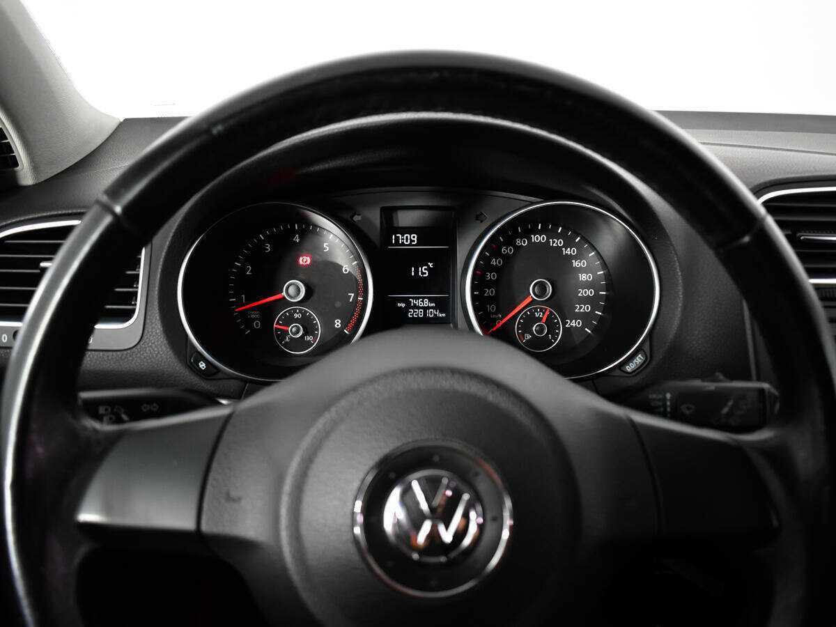 Купить Volkswagen Golf, 2012, 228 103 км.. Фото: #10