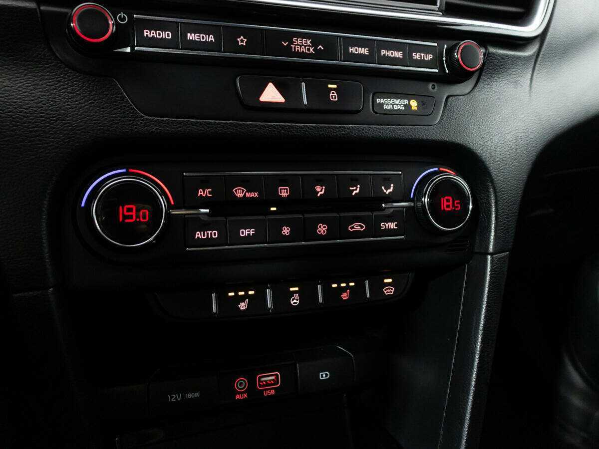 Купить Kia Ceed, 2019, 116 000 км.. Фото: #18