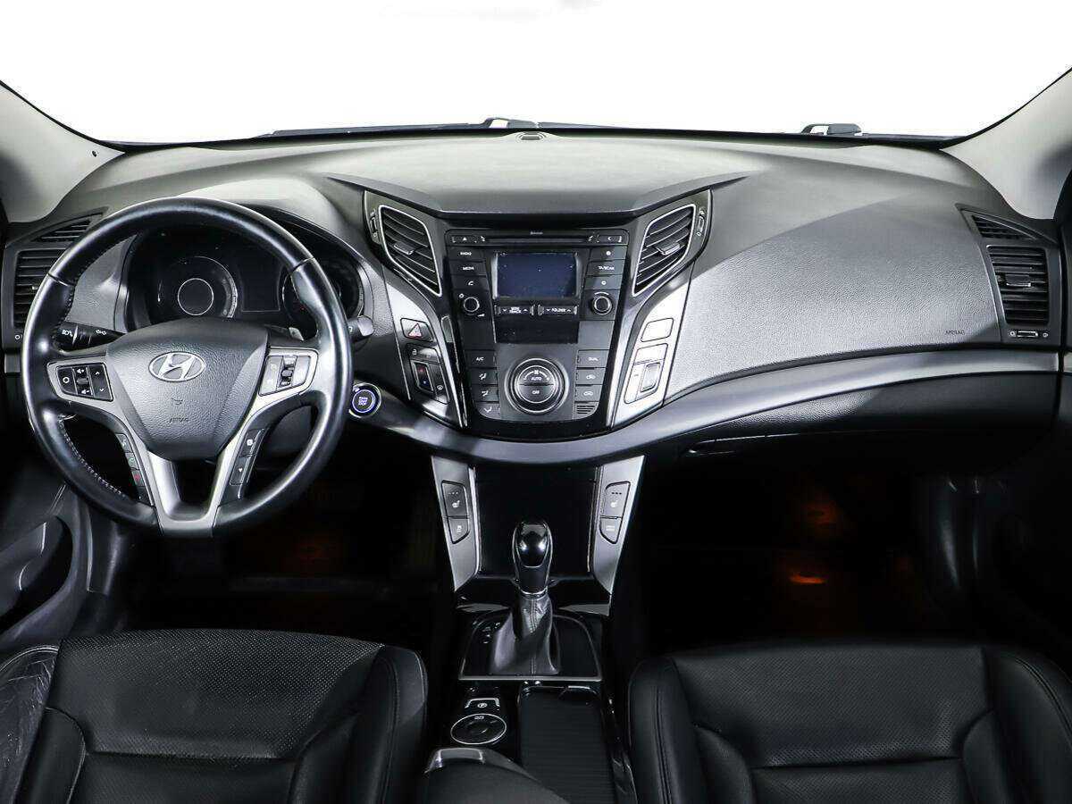 Купить Hyundai i40, 2015, 126 400 км.. Фото: #10