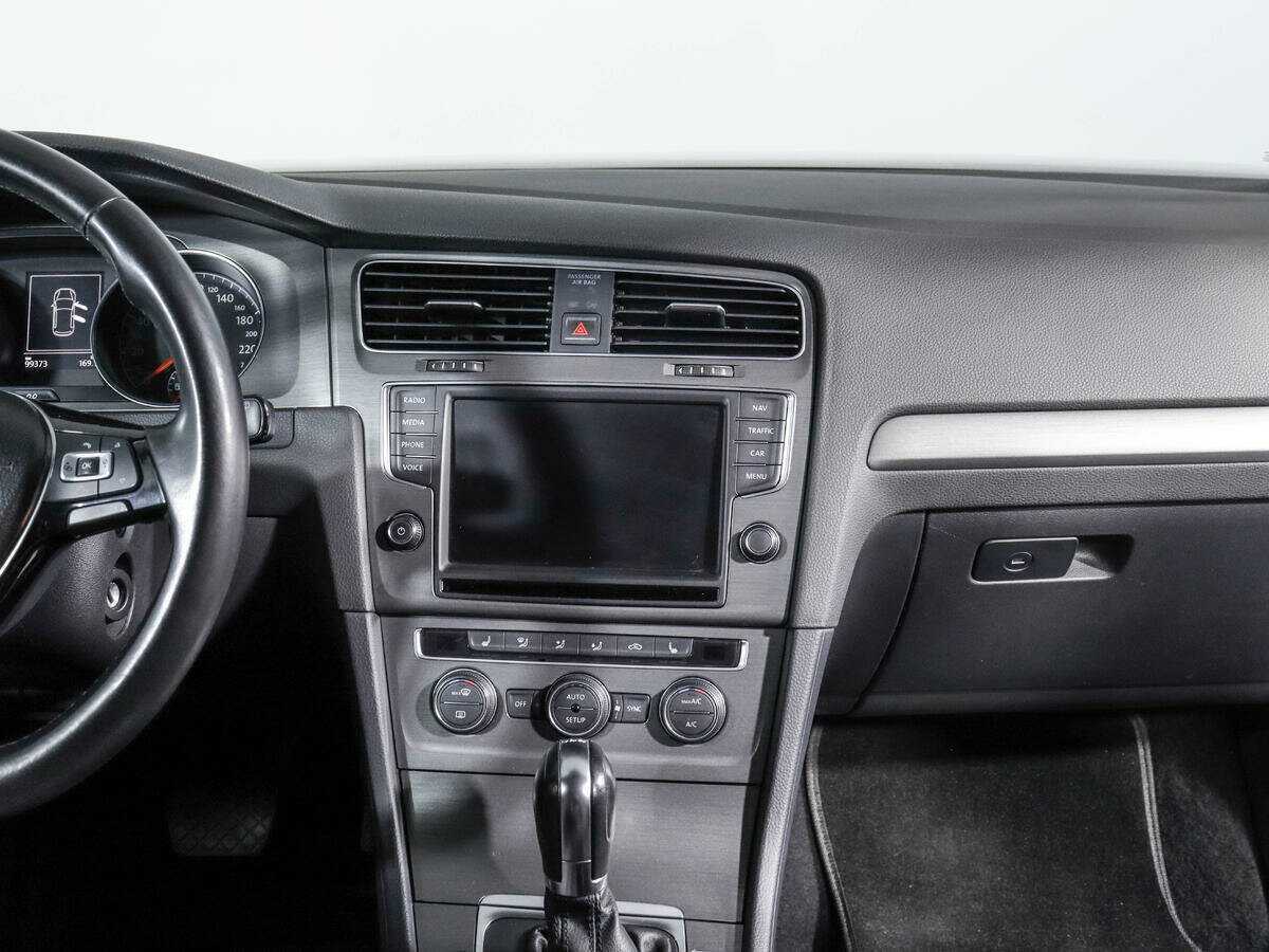 Купить Volkswagen Golf, 2013, 99 372 км.. Фото: #10