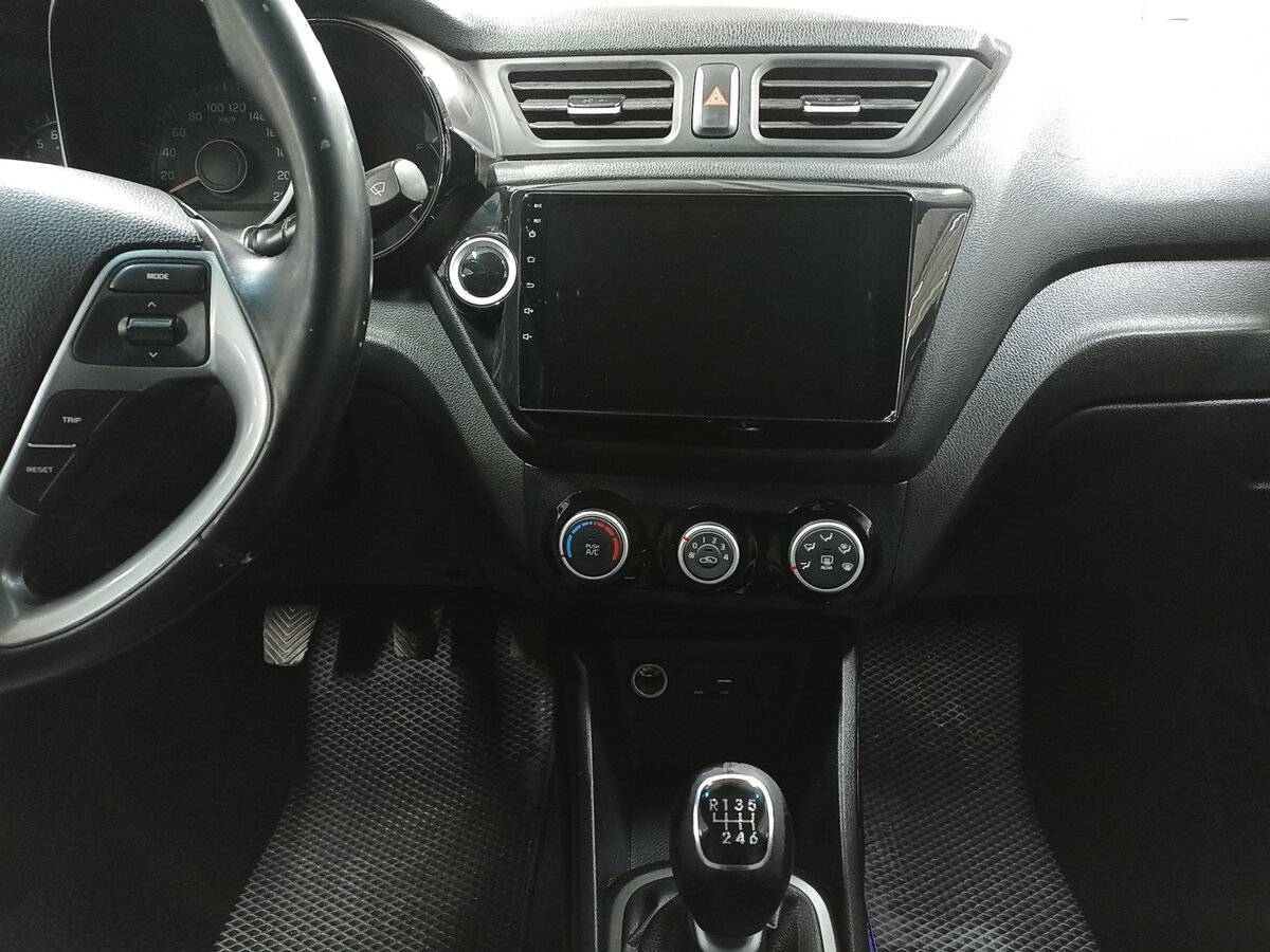 Купить Kia Rio, 2016, 169 392 км.. Фото: #14