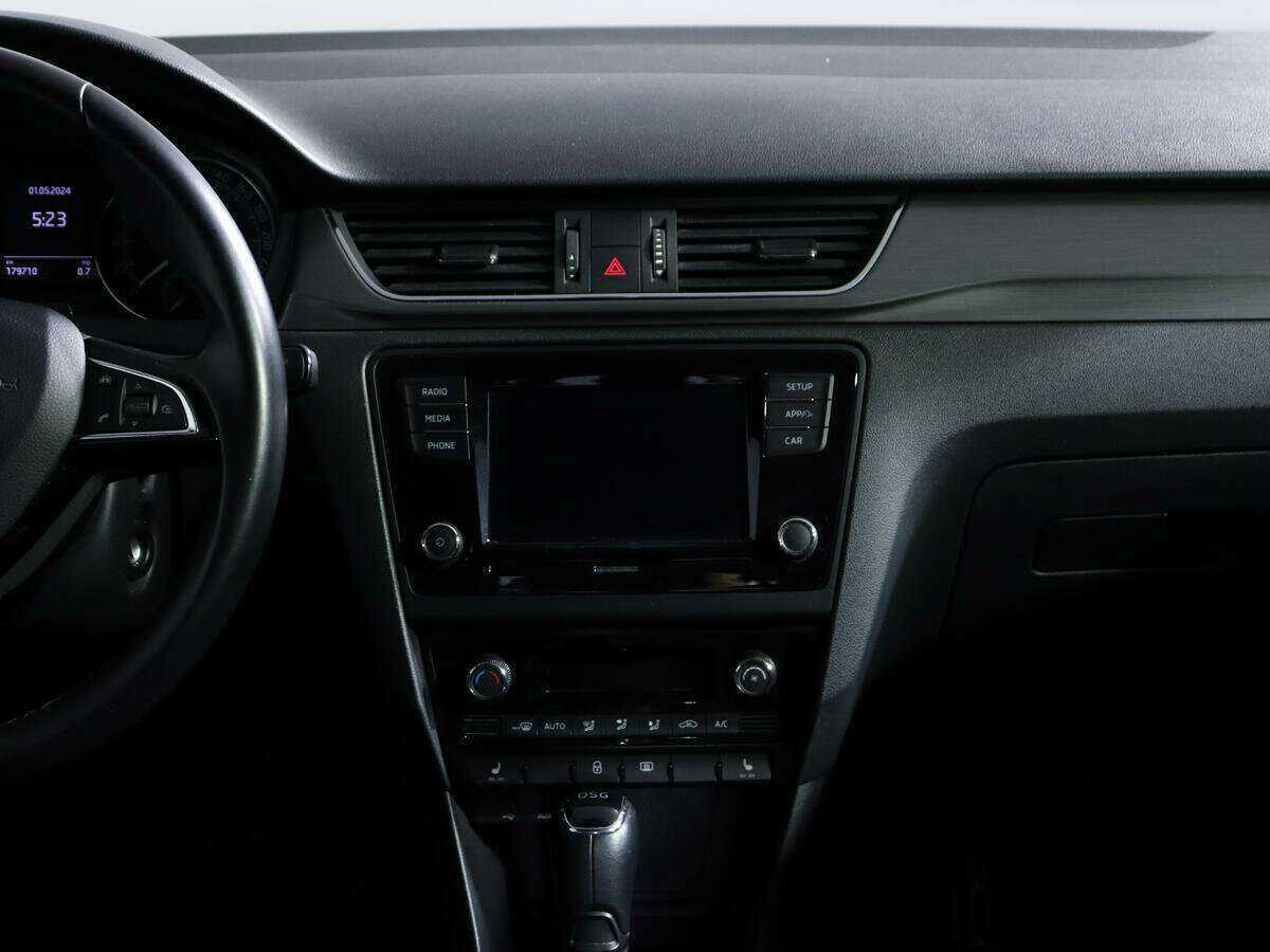 Купить Skoda Rapid, 2017, 179 376 км.. Фото: #10