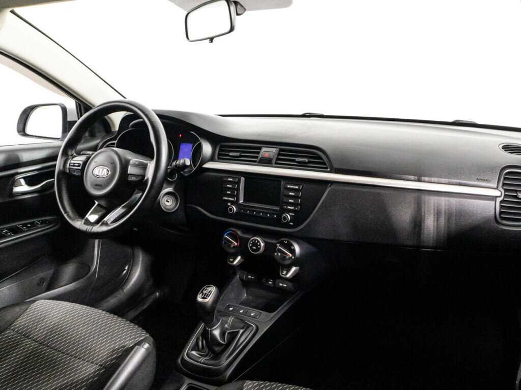 Купить Kia Rio, 2018, 122 636 км.. Фото: #8