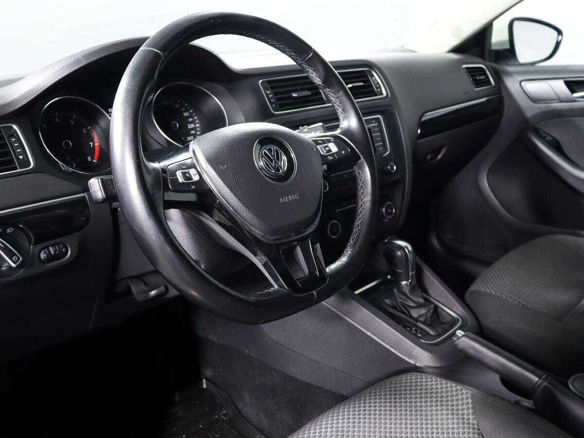 Купить Volkswagen Jetta, 2016, 141 263 км.. Фото: #12