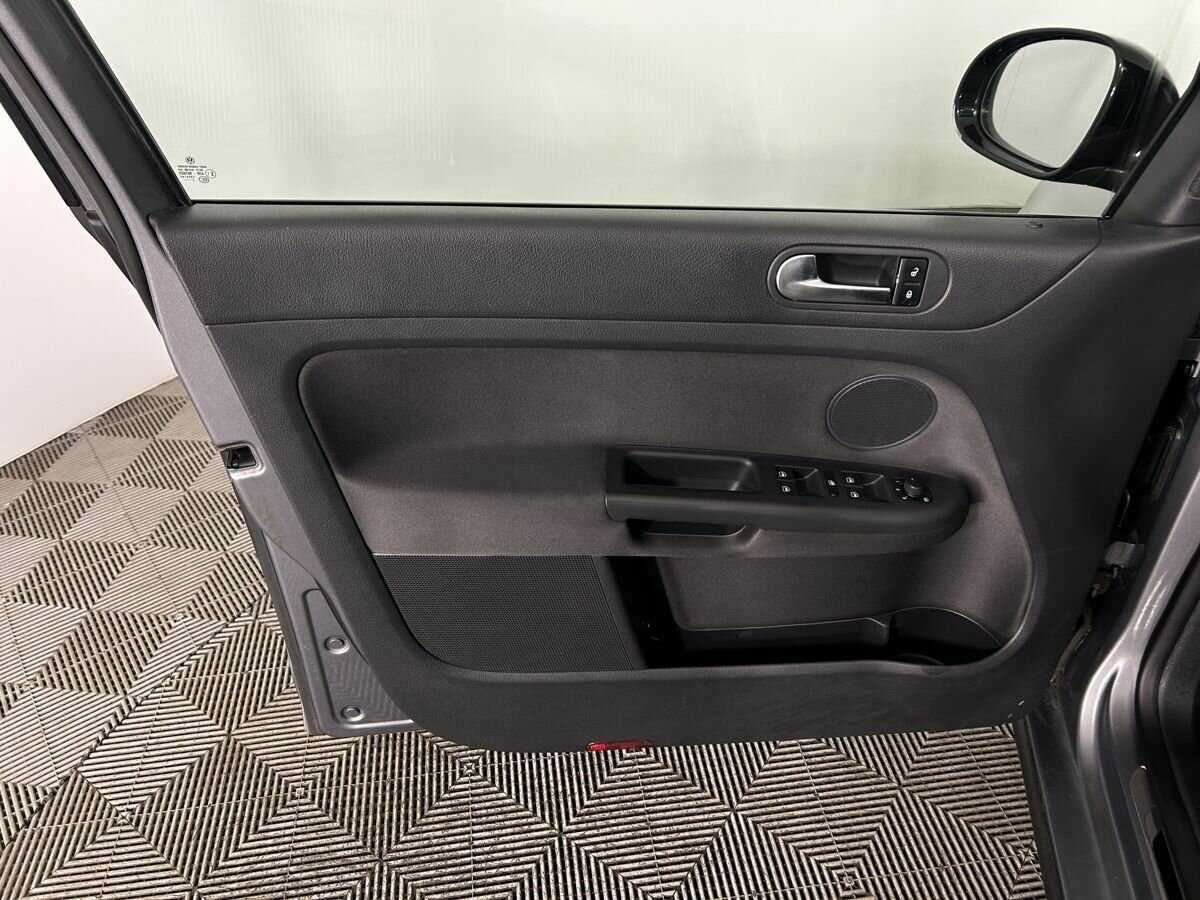 Купить Volkswagen Golf Plus, 2012, 201 766 км.. Фото: #6