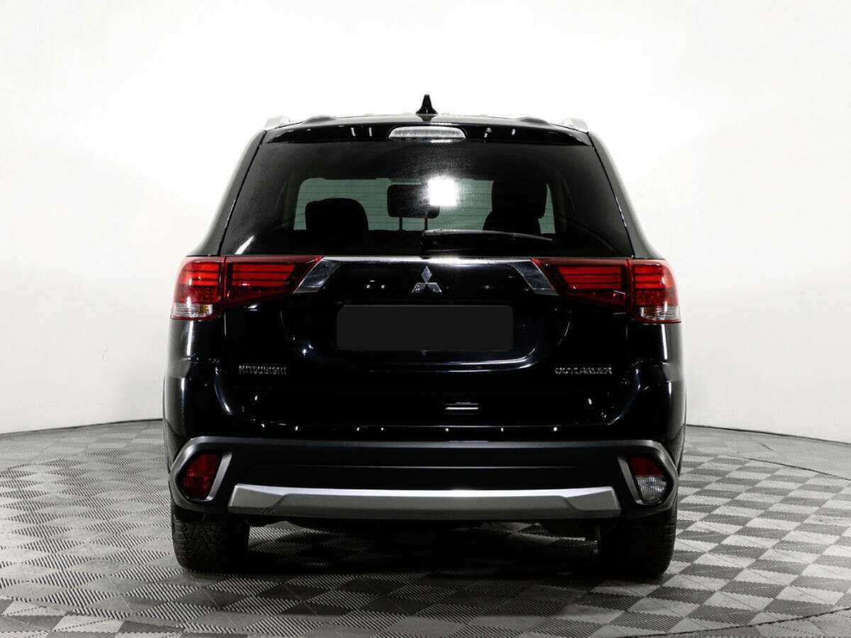 Купить Mitsubishi Outlander, 2018, 135 735 км.. Фото: #4