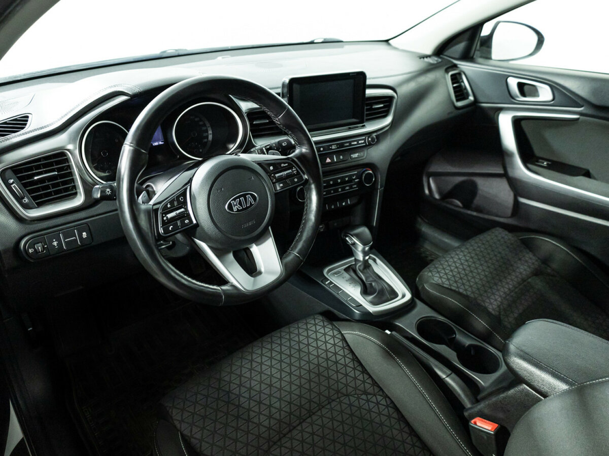 Купить Kia Ceed, 2018, 106 517 км.. Фото: #10