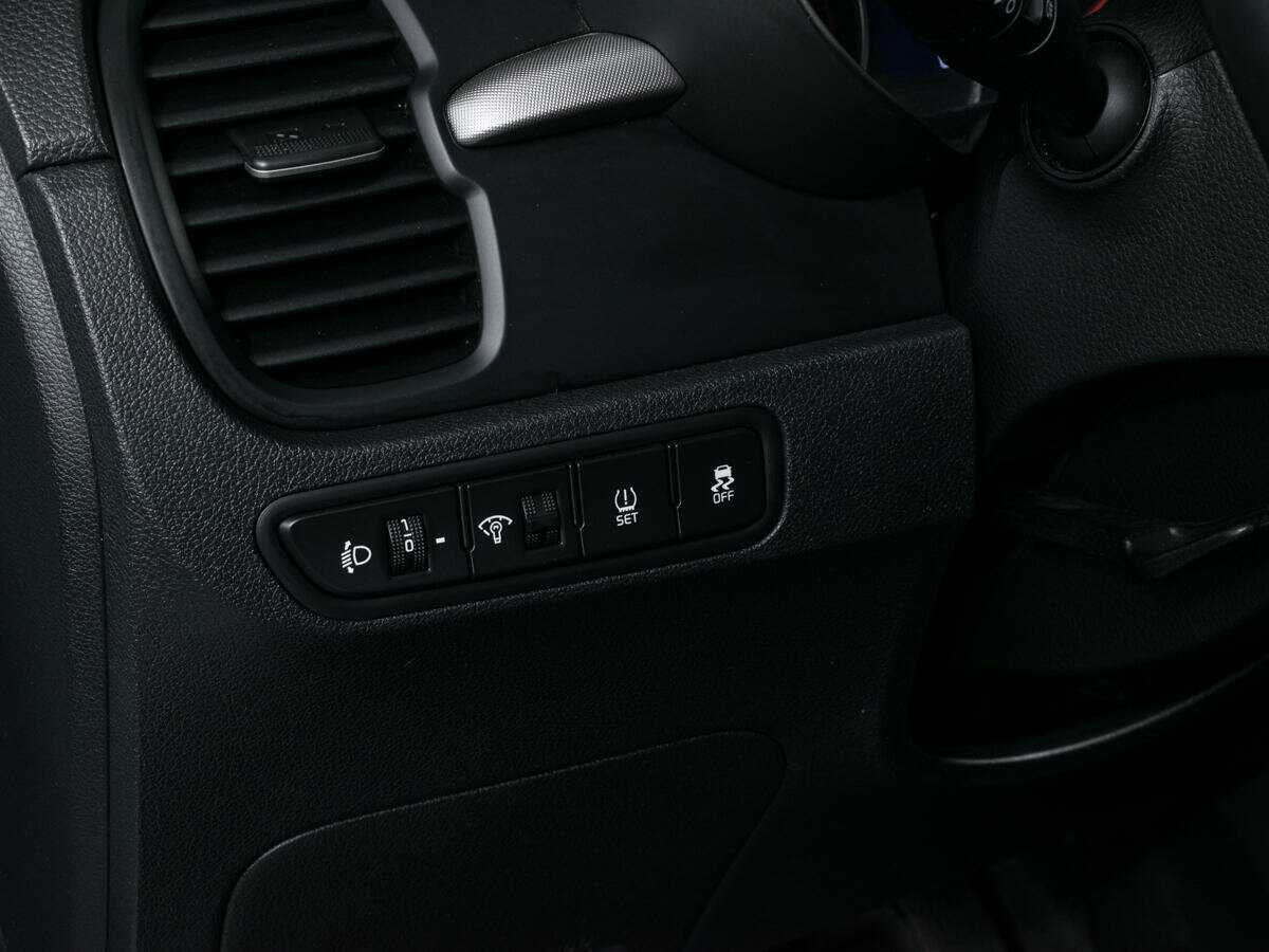 Купить Kia Rio, 2019, 65 326 км.. Фото: #15