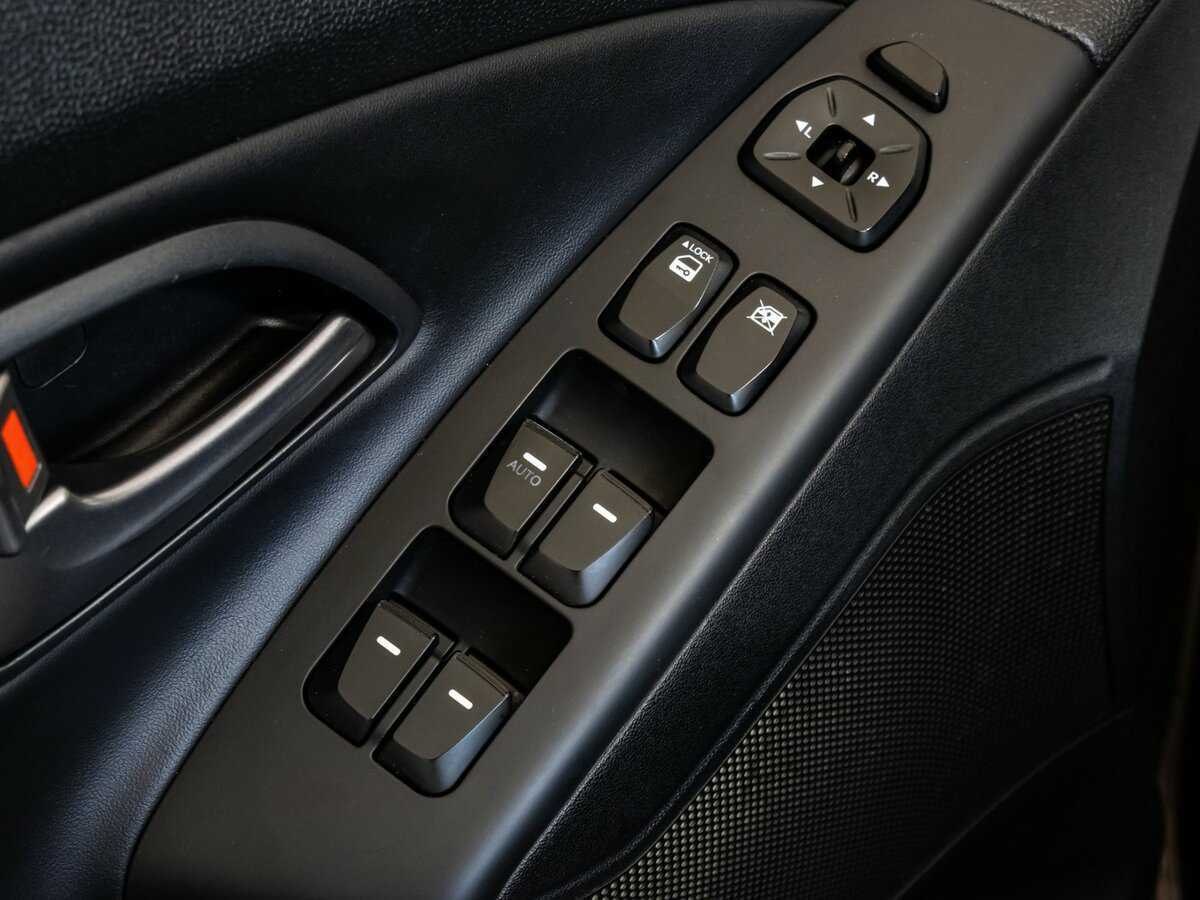 Купить Hyundai ix35, 2014, 184 805 км.. Фото: #18