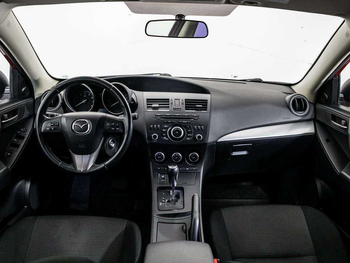 Купить Mazda 3, 2012, 231 590 км.. Фото: #12