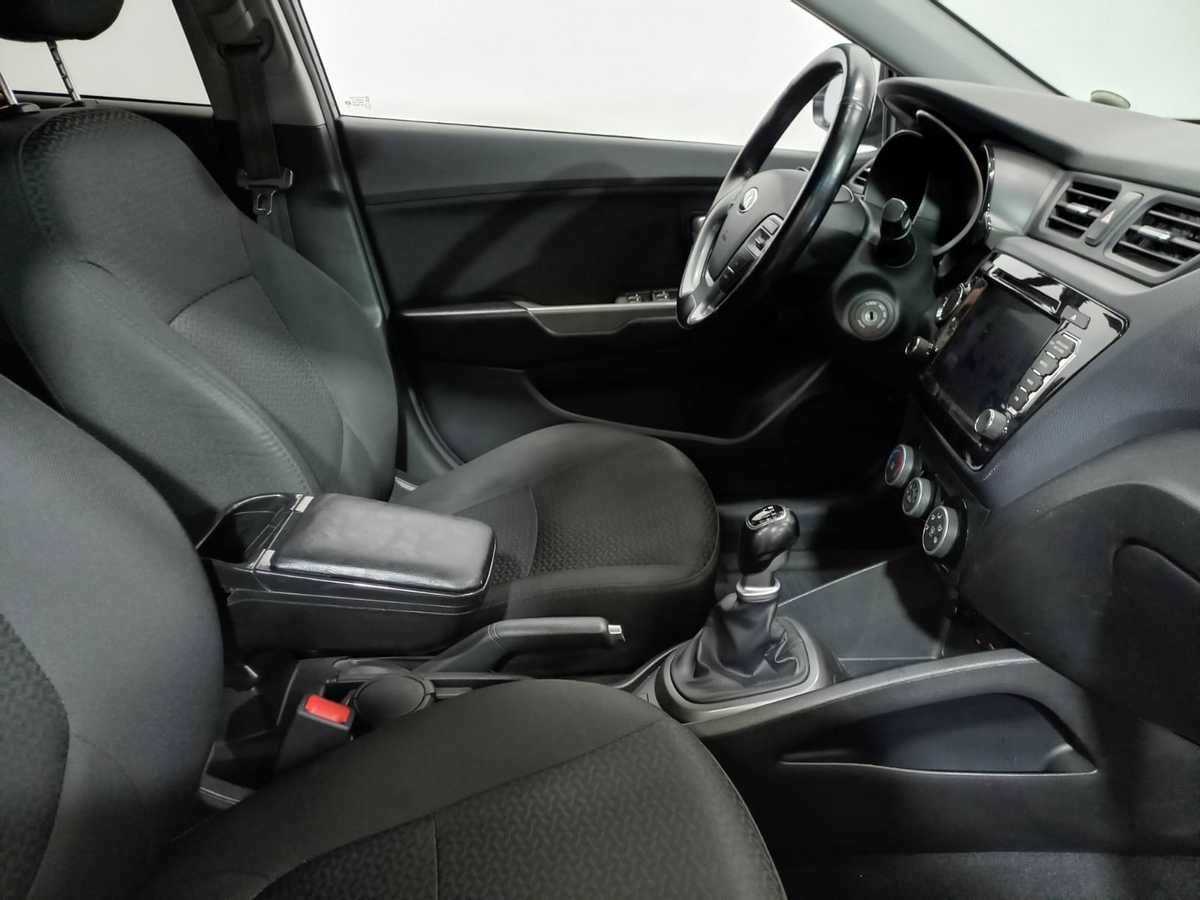 Купить Kia Rio, 2016, 96 041 км.. Фото: #9