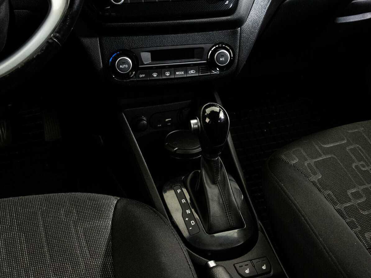 Купить Kia Rio, 2016, 91 800 км.. Фото: #9