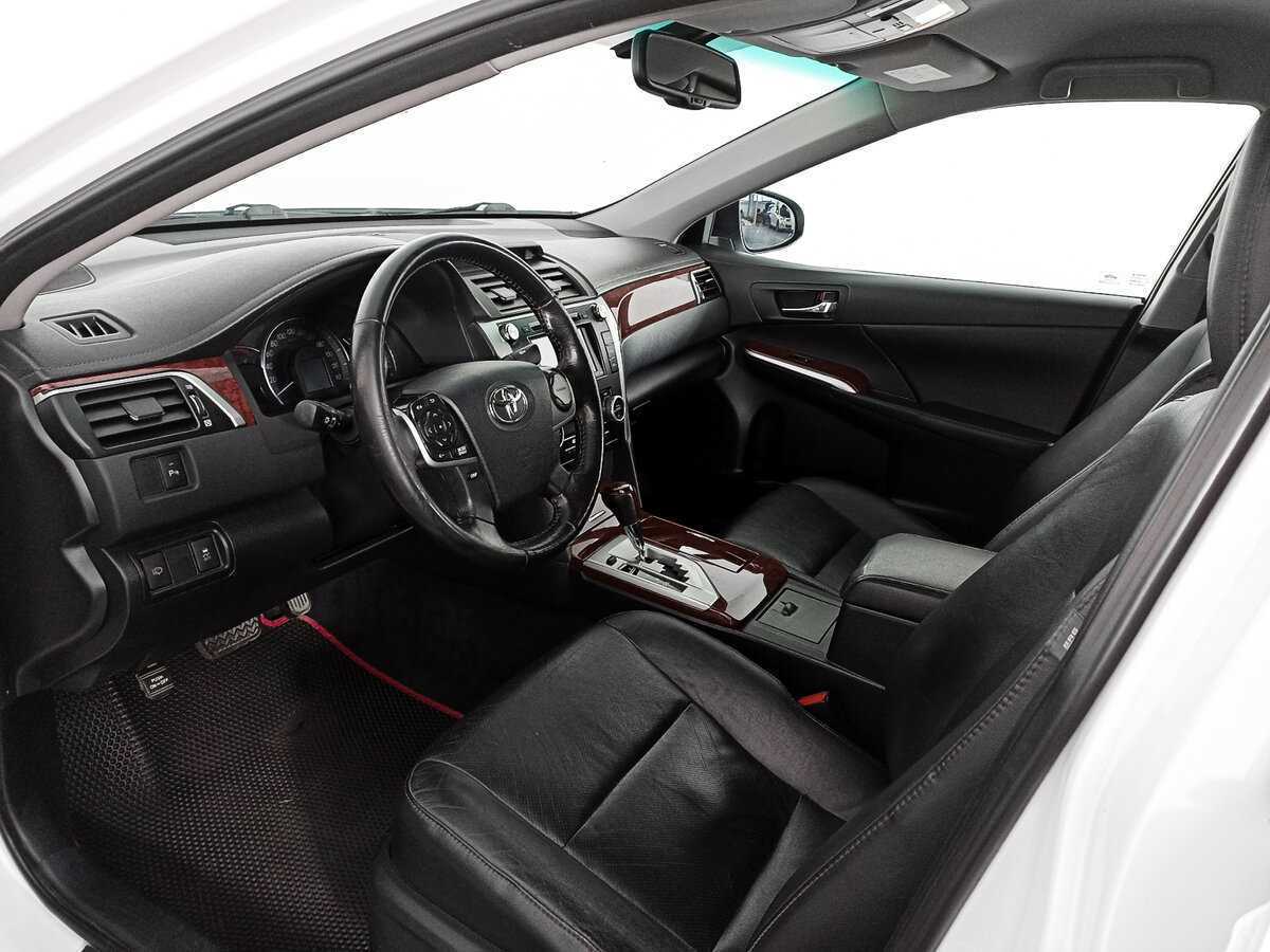 Купить Toyota Camry, 2014, 181 002 км.. Фото: #11