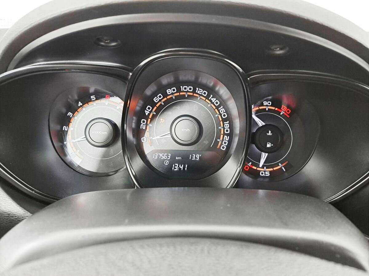 Купить Lada (ВАЗ) Vesta, 2017, 137 562 км.. Фото: #9