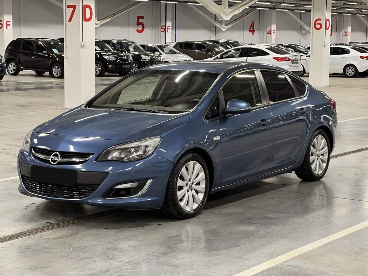 Купить Opel Astra, 2013, 139 012 км.. Фото: #0