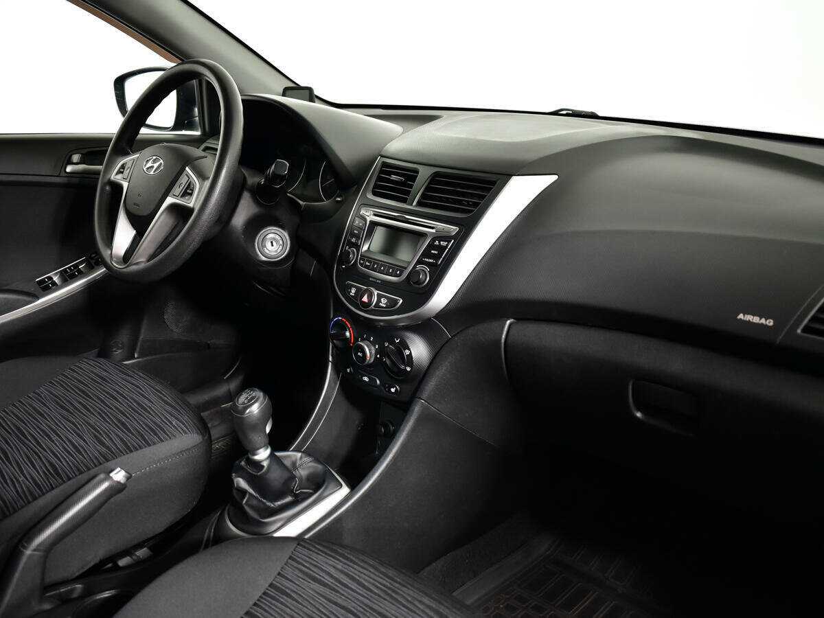 Купить Hyundai Solaris, 2015, 111 650 км.. Фото: #8