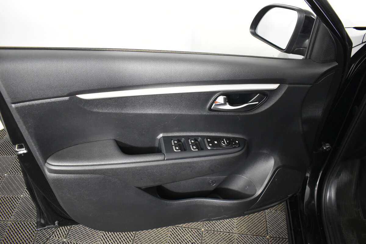 Купить Kia Rio, 2021, 56 121 км.. Фото: #12