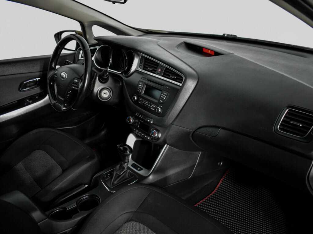 Купить Kia Ceed, 2017, 142 250 км.. Фото: #9