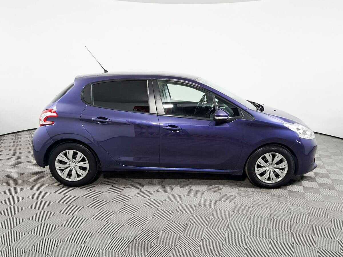 Купить Peugeot 208, 2013, 70 100 км.. Фото: #3