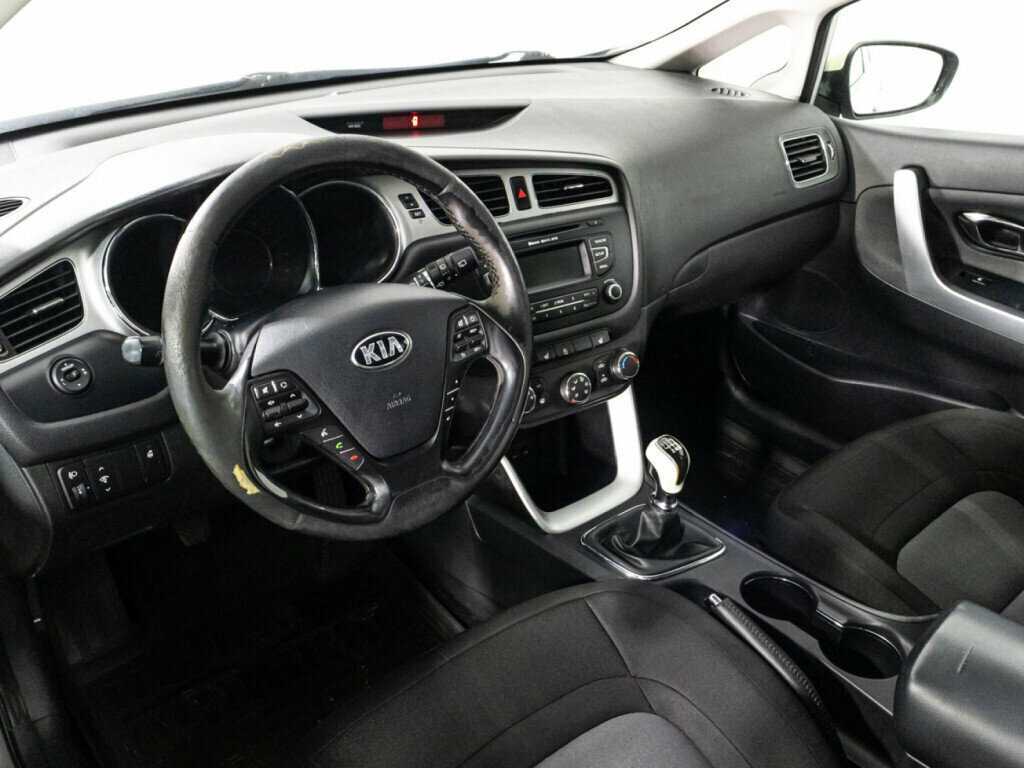 Купить Kia Ceed, 2012, 262 426 км.. Фото: #10