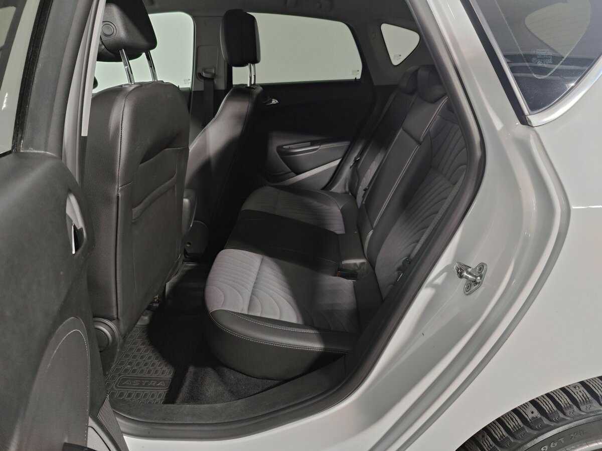 Купить Opel Astra, 2014, 66 303 км.. Фото: #12