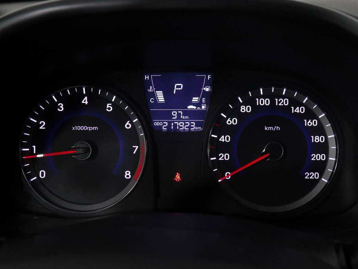 Купить Hyundai Solaris, 2012, 217 922 км.. Фото: #8