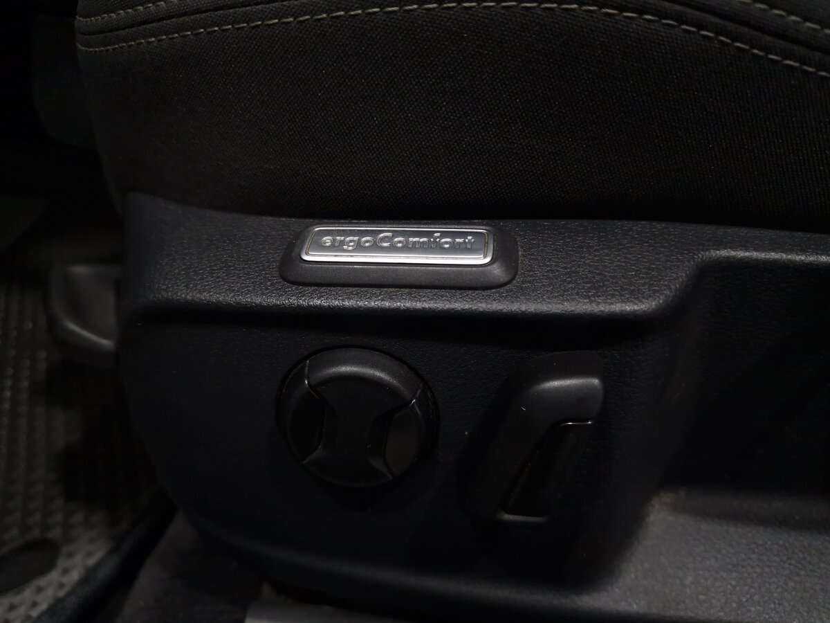 Купить Volkswagen Passat, 2015, 220 993 км.. Фото: #13