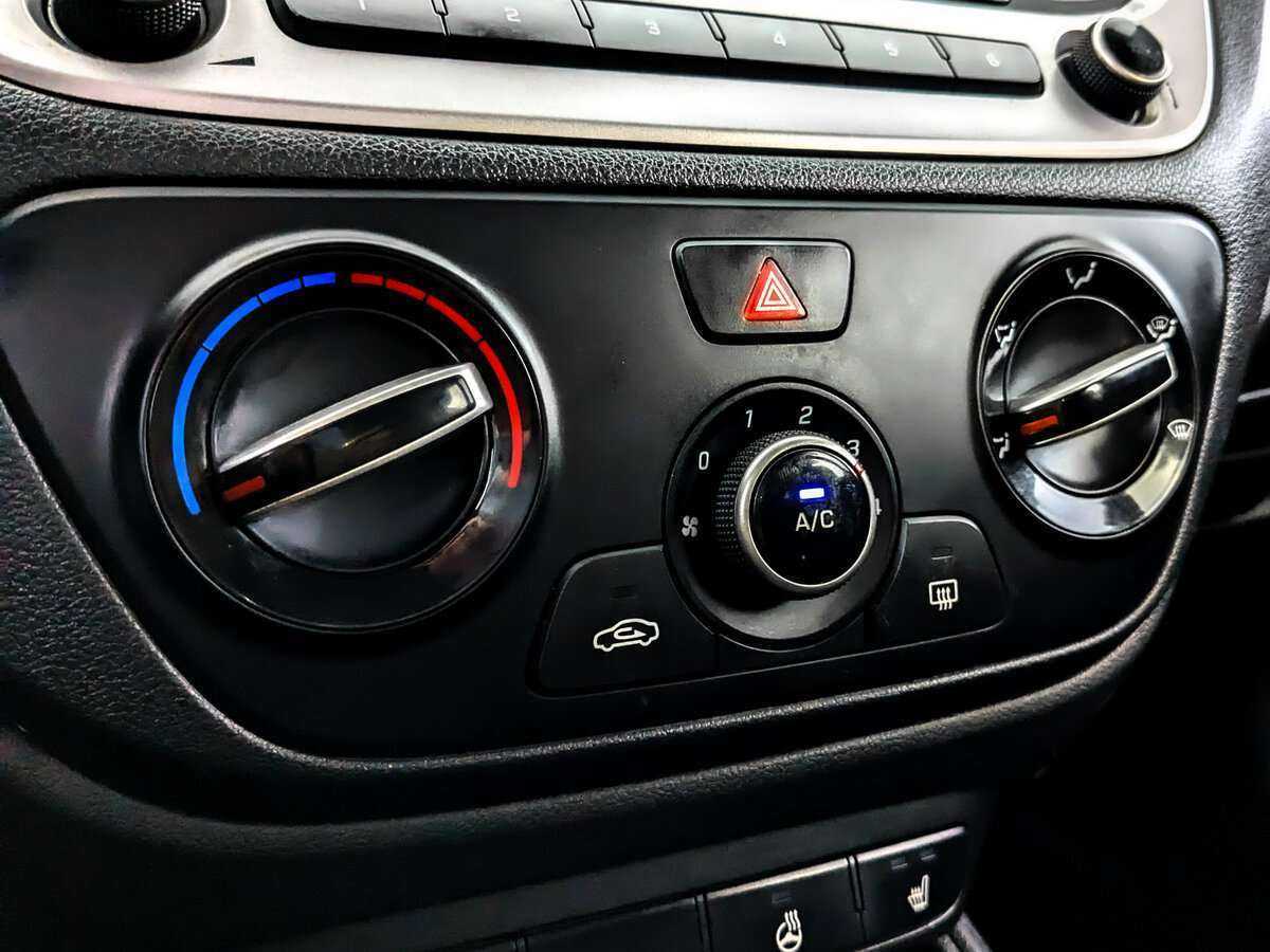 Купить Hyundai Solaris, 2018, 123 821 км.. Фото: #24