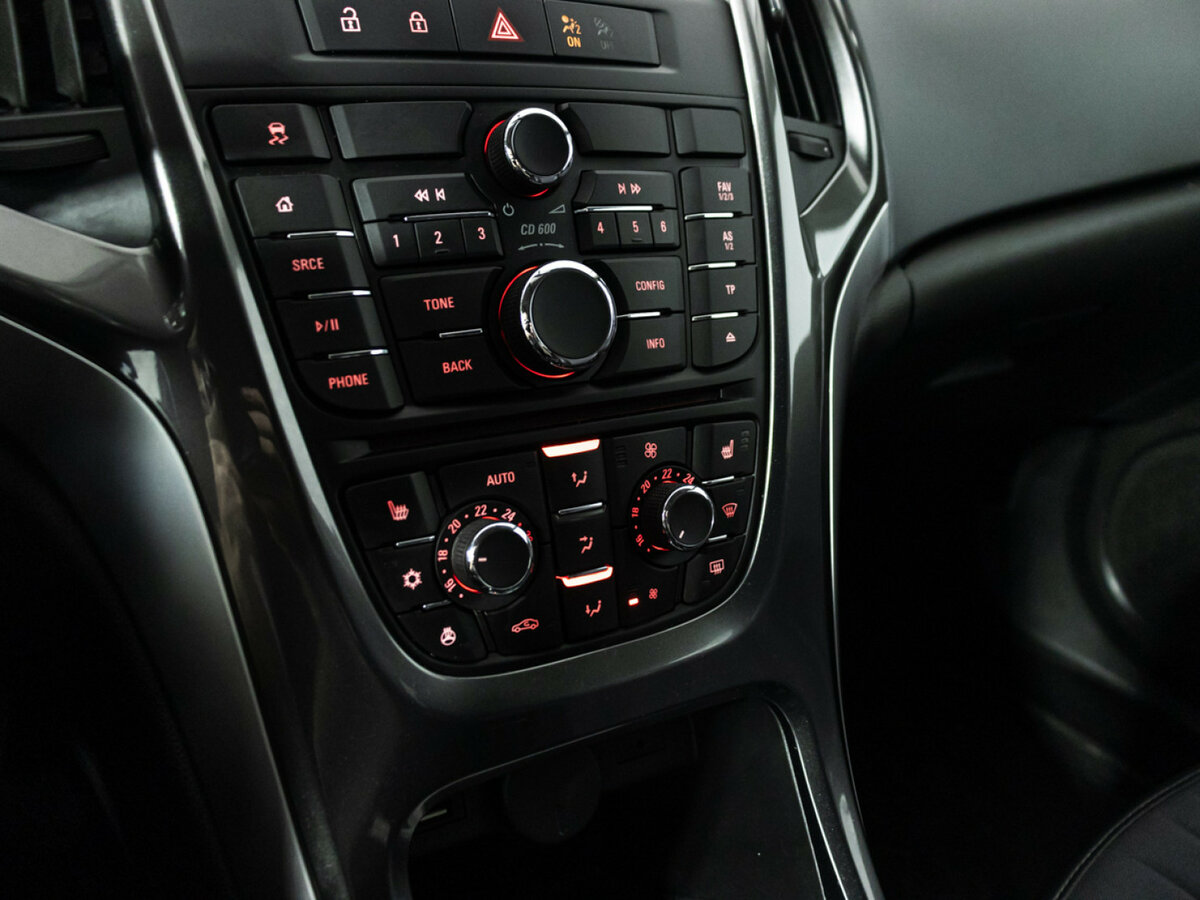 Купить Opel Astra, 2014, 164 624 км.. Фото: #14