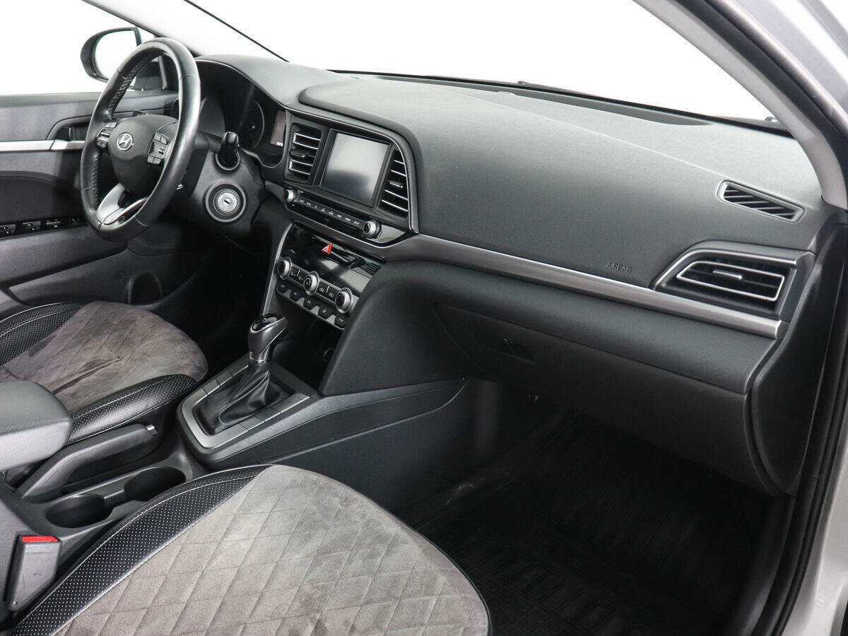 Купить Hyundai Elantra, 2019, 59 242 км.. Фото: #9