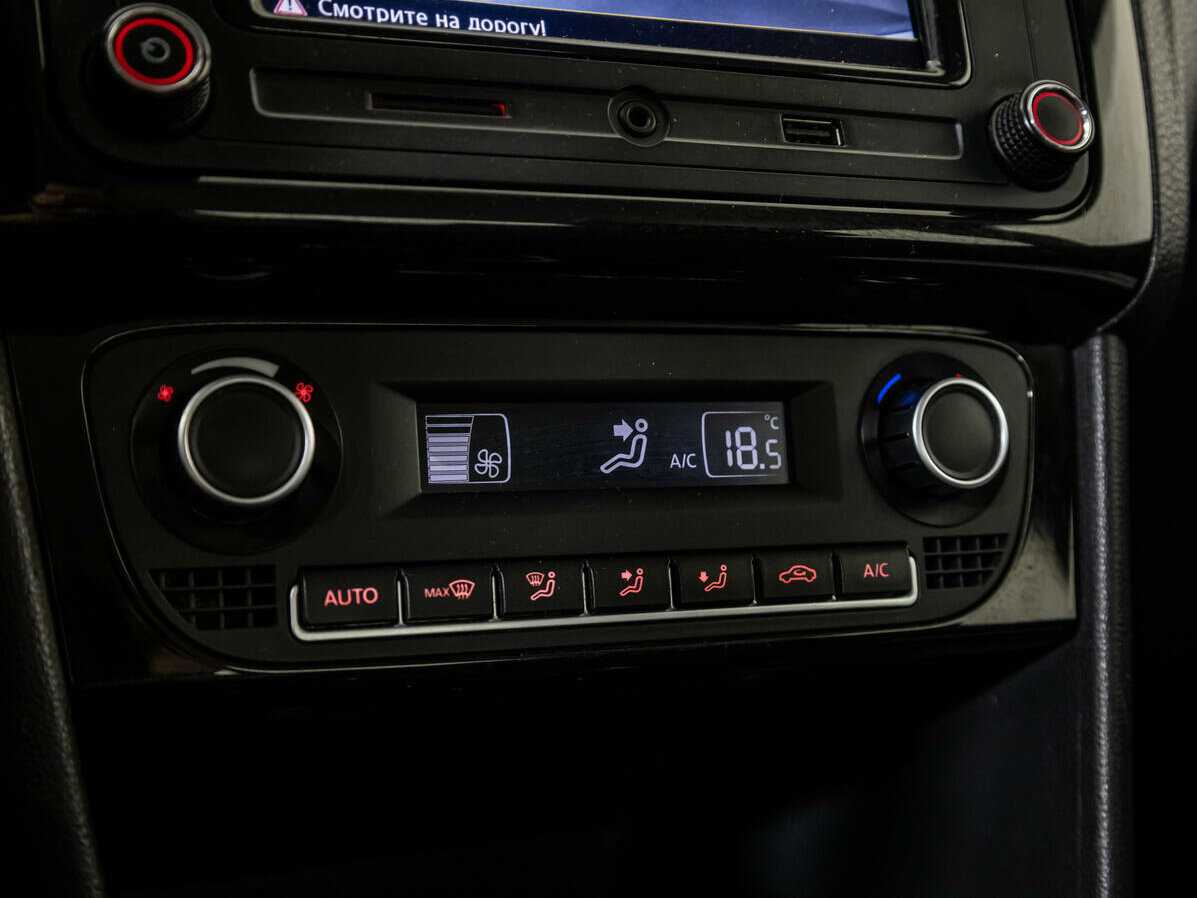 Купить Volkswagen Polo, 2017, 155 350 км.. Фото: #14