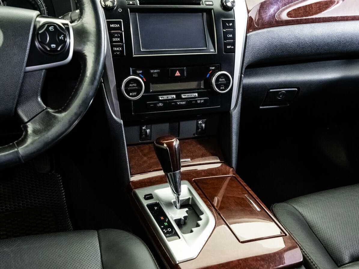 Купить Toyota Camry, 2014, 228 414 км.. Фото: #10