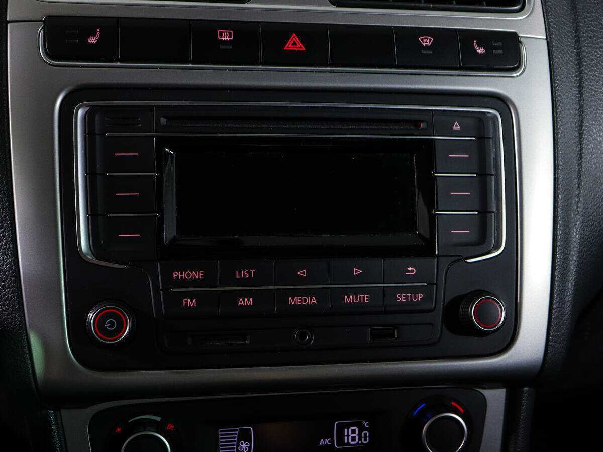 Купить Volkswagen Polo, 2017, 105 940 км.. Фото: #17