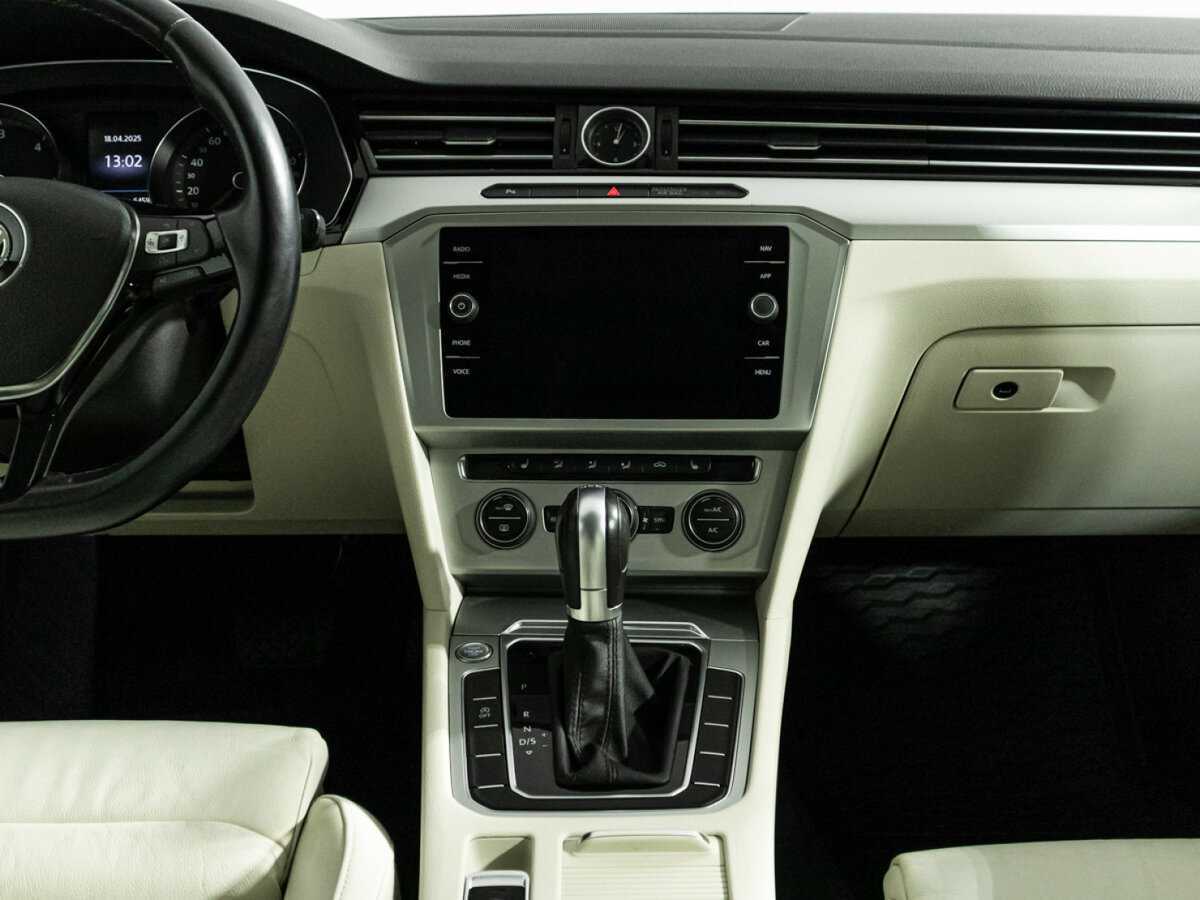 Купить Volkswagen Passat, 2018, 93 196 км.. Фото: #13