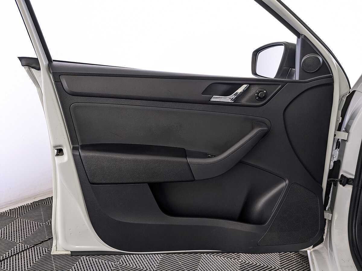 Купить Skoda Rapid, 2017, 209 187 км.. Фото: #18