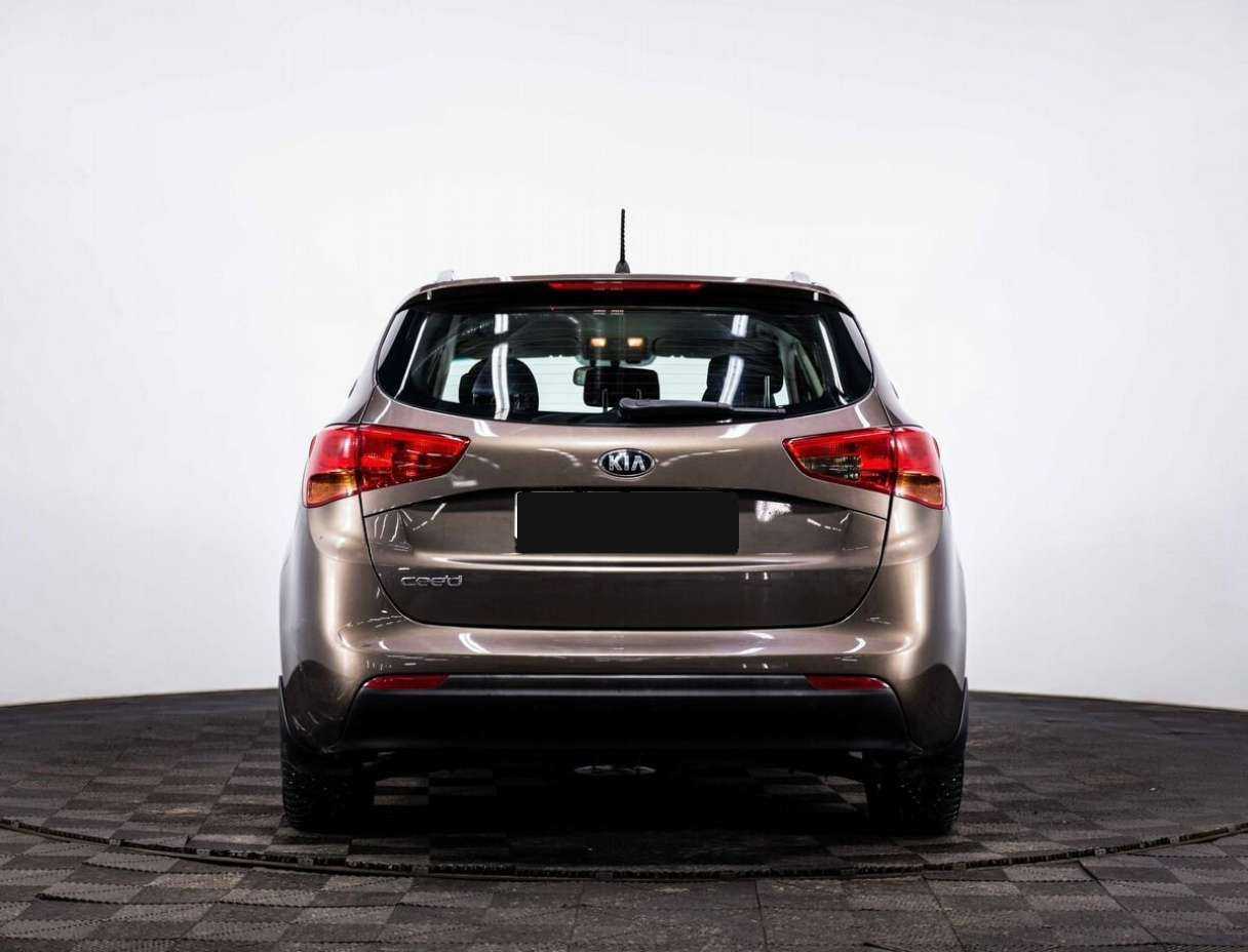 Купить Kia Ceed, 2014, 141 000 км.. Фото: #4